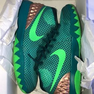 Kyrie 1s